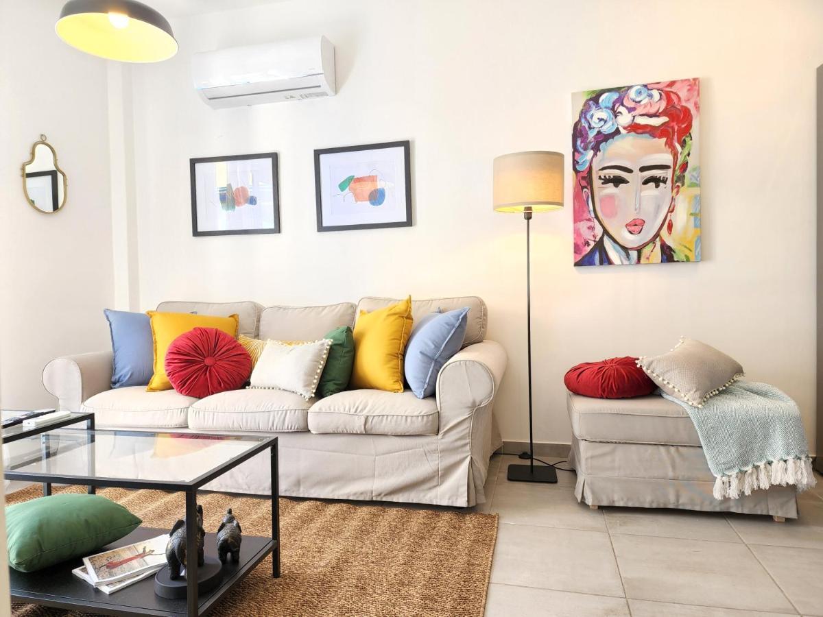 Frida'S Cozy Two Bedroom Apt Larnaca Exteriör bild