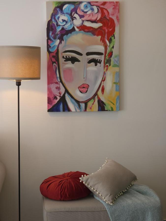 Frida'S Cozy Two Bedroom Apt Larnaca Exteriör bild